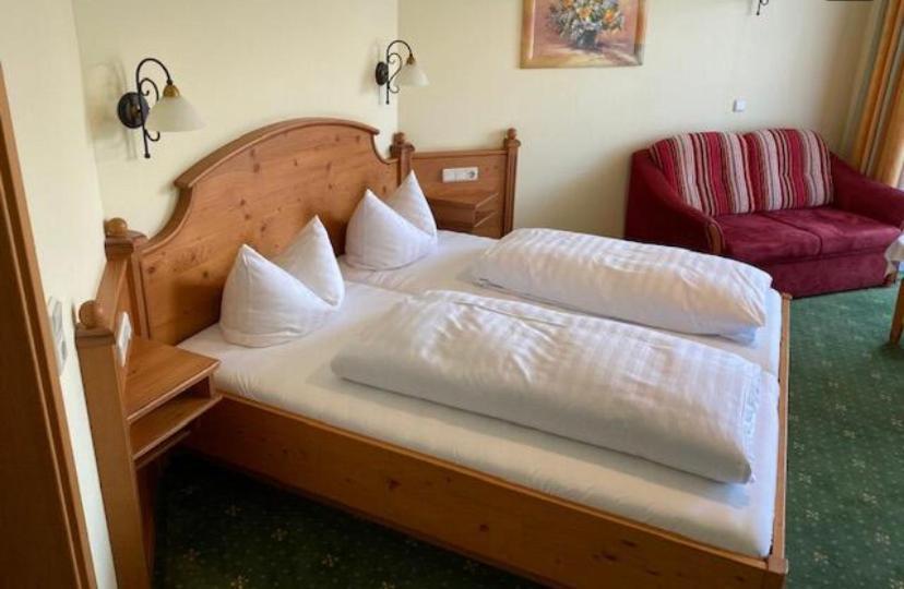 Hotel Sonnenblick Schwabthal Buitenkant foto